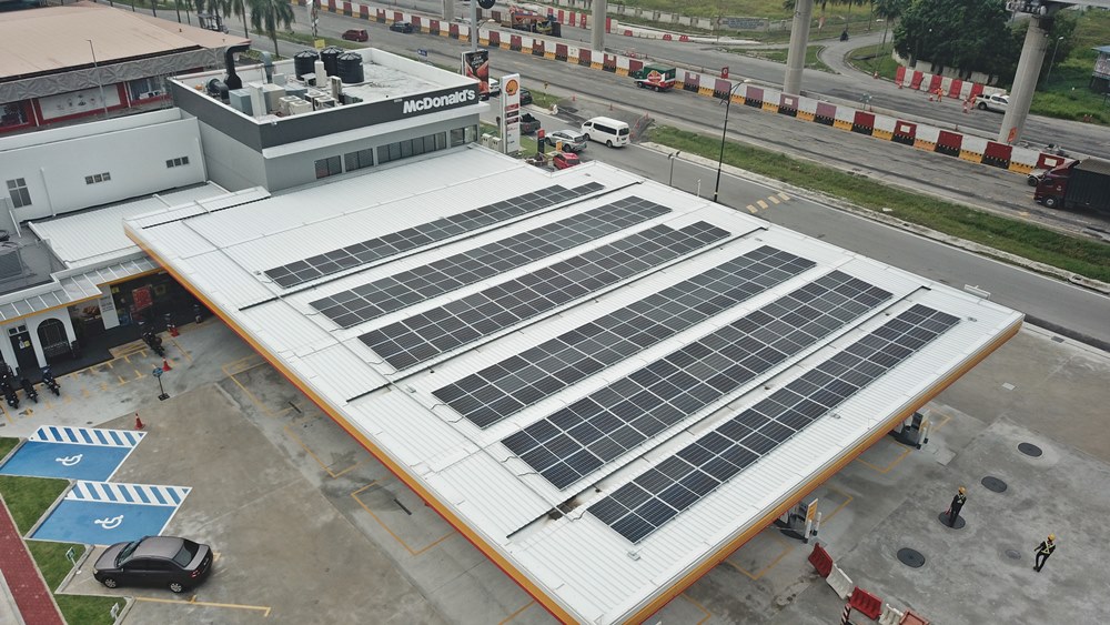 Shell Malaysia service station with rooftop solar panels