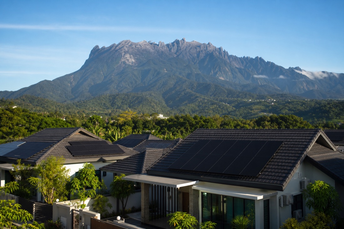 Sabah landed home with rooftop solar installation